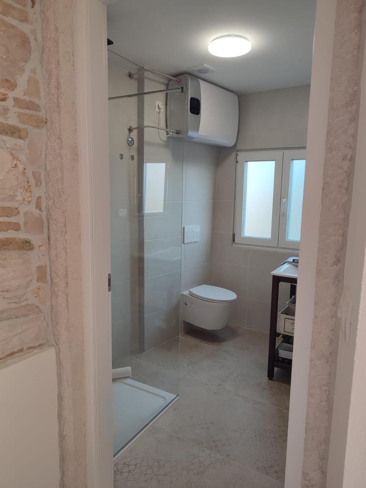 Central Studio Apartment Пула Екстериор снимка