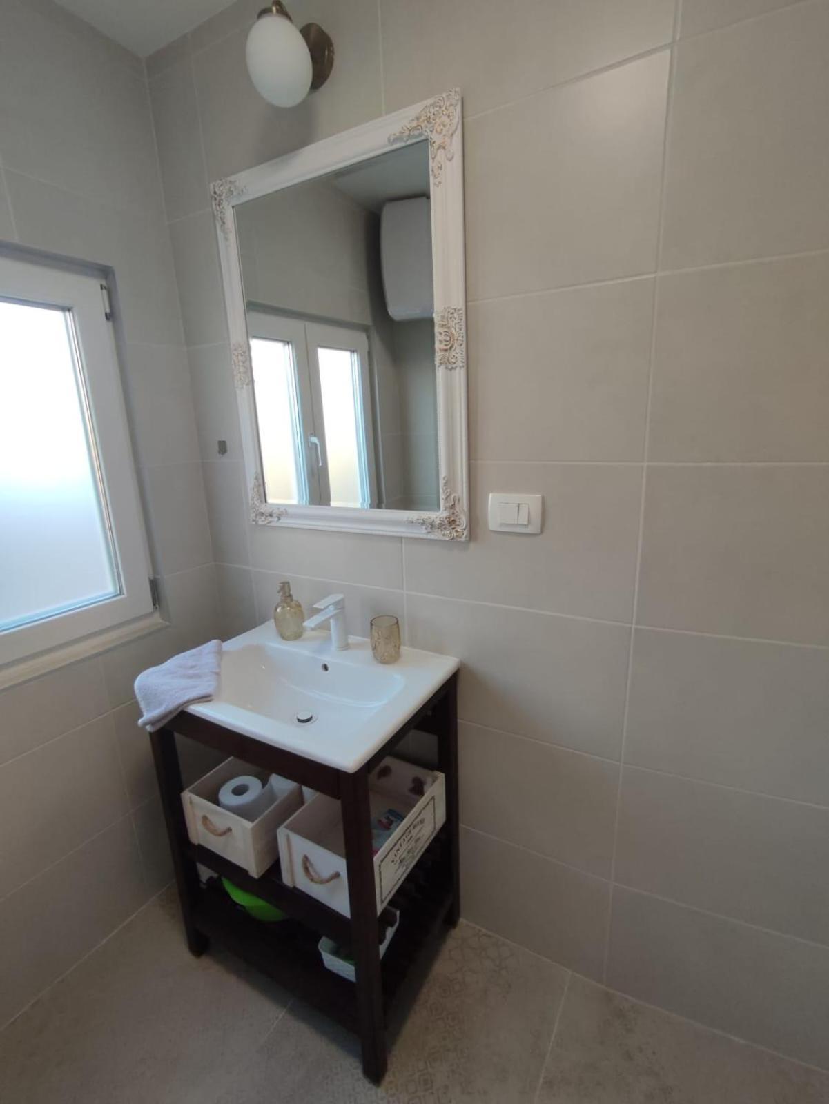 Central Studio Apartment Пула Екстериор снимка